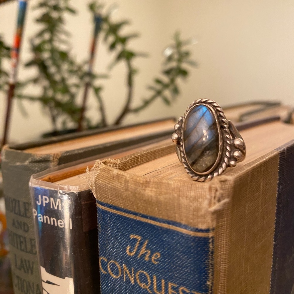 925 Labradorite Ring - Picture 6 of 11